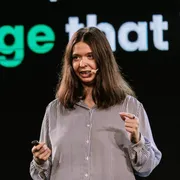 Katarina Dahlin, Finnish SEO consultant, speaking at SEO Vibes Summit